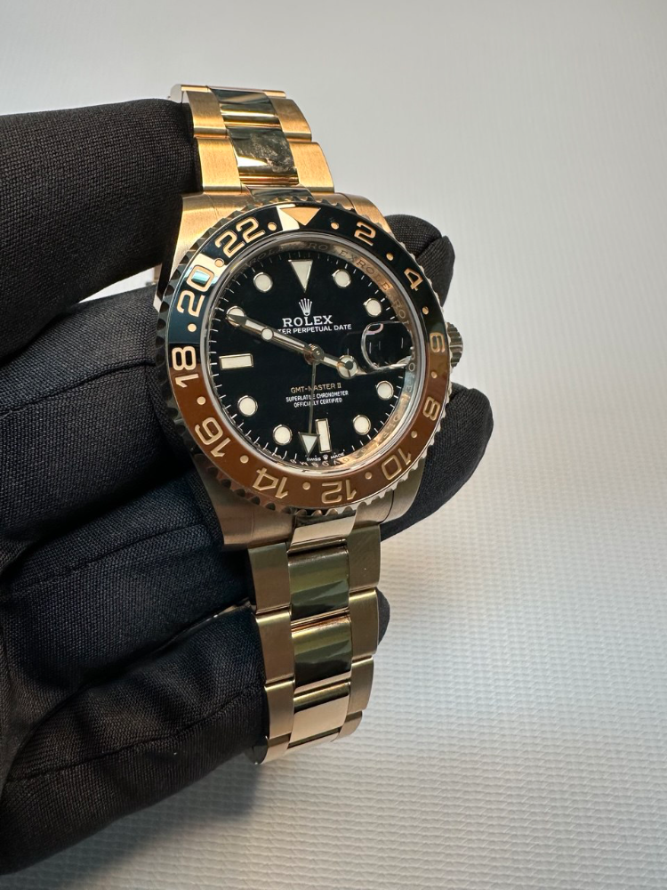 Часы Rolex GMT-MASTER II 40 MM EVEROSE GOLD 126715CHNR-0001