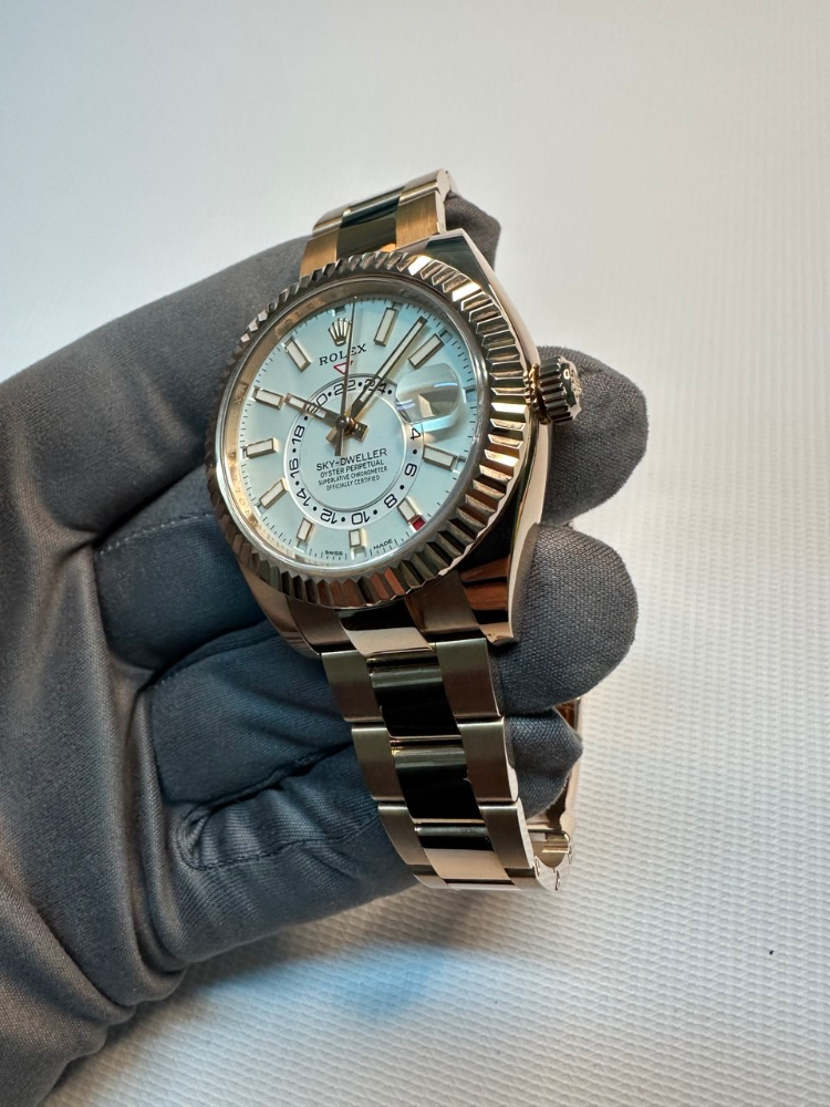 Часы Rolex Sky-Dweller 42mm Everose Gold 326935-0005