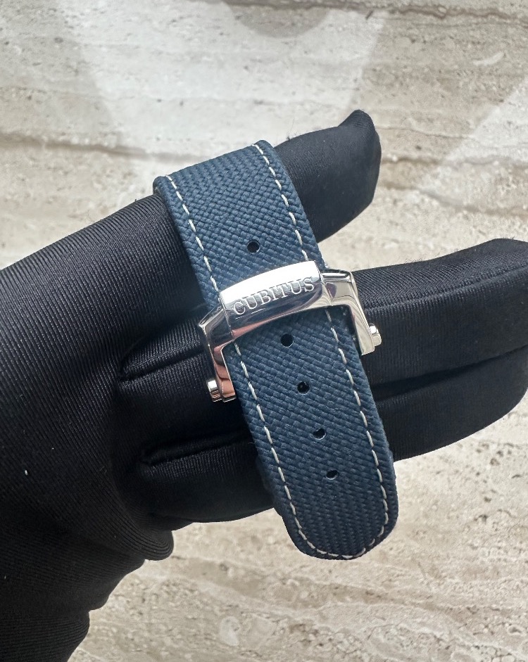 Часы Patek Philippe CUBITUS GRANDE DATE 5822P-001