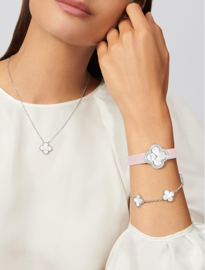 Подвеска Van Cleef & Arpels VINTAGE ALHAMBRA PENDANT VCARF48700