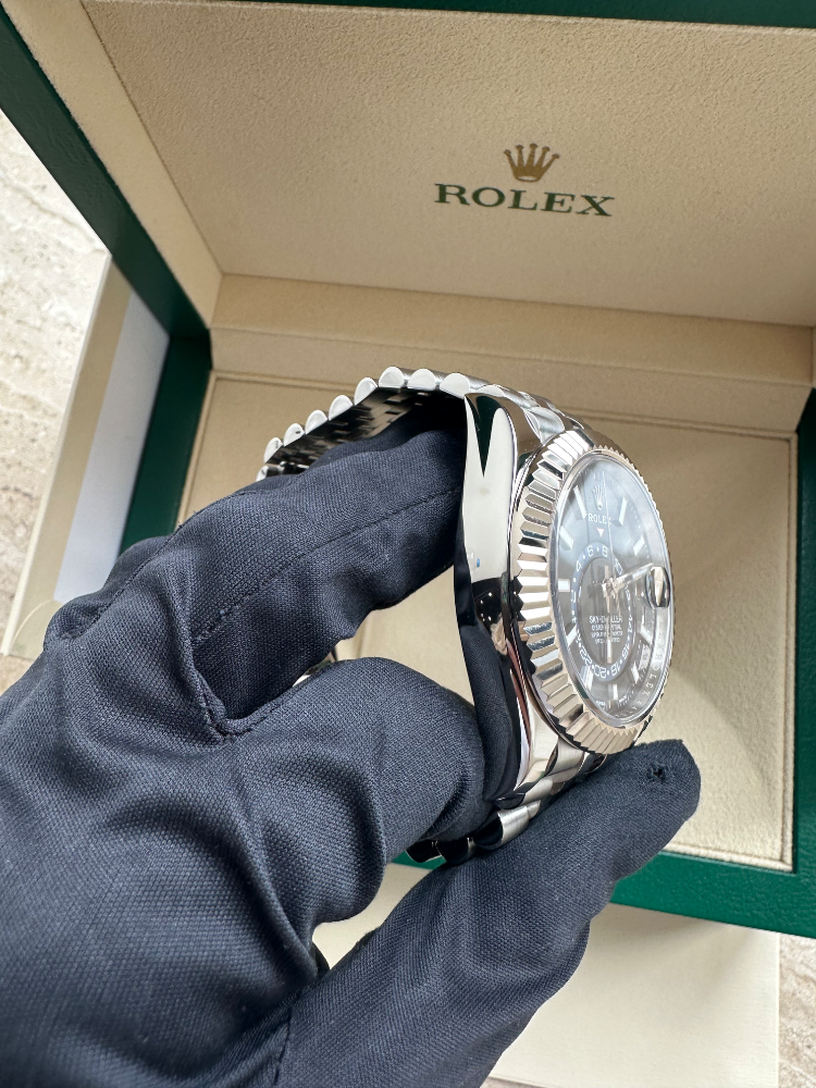 Часы Rolex Sky-Dweller 42mm Steel and White Gold 326934-0004
