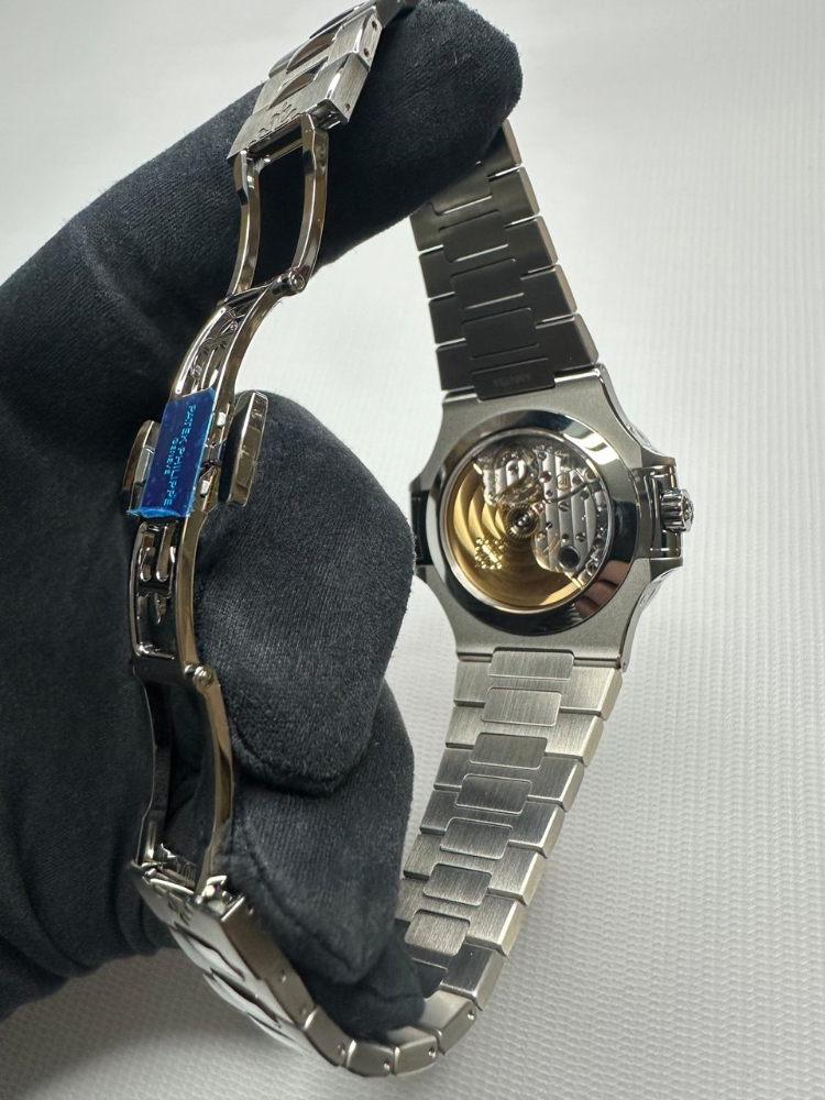 Часы Patek Philippe NAUTILUS 5726/1A-014