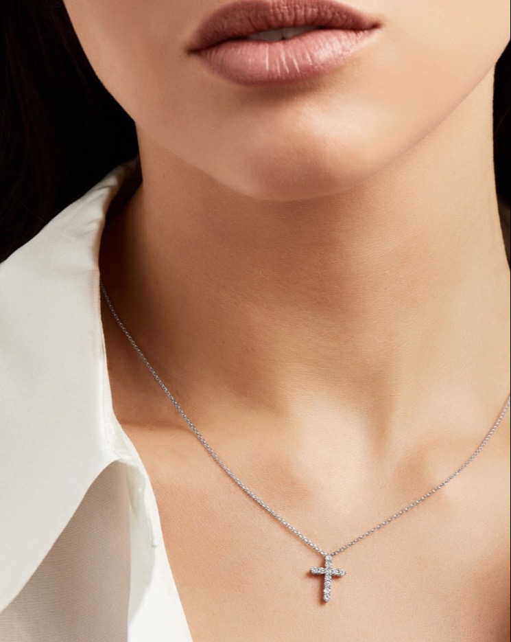 Крест Graff Round Diamond Cross Petite Pendant 0 55ct.