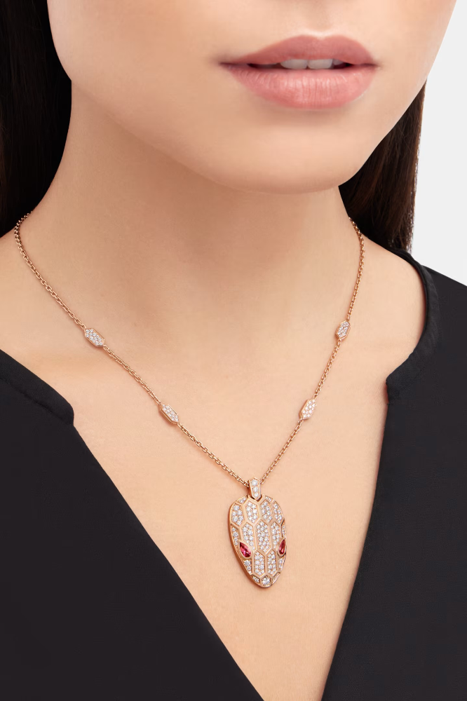 Колье BVLGARI Serpenti Seduttori Necklace 352725