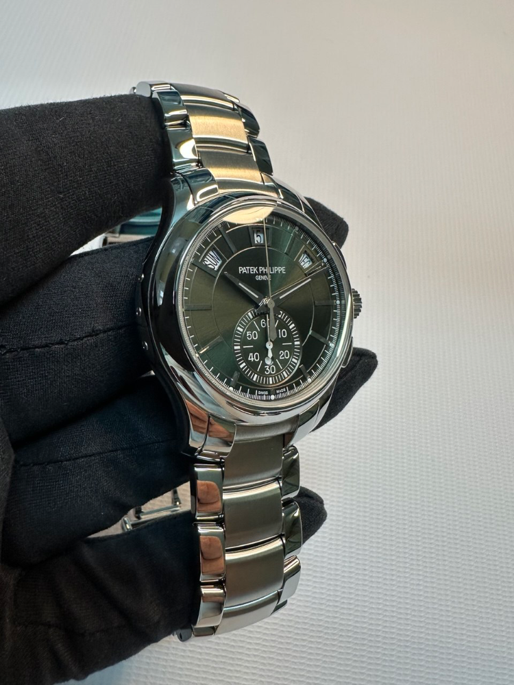 Часы Patek Philippe Complications 5905/1A-001