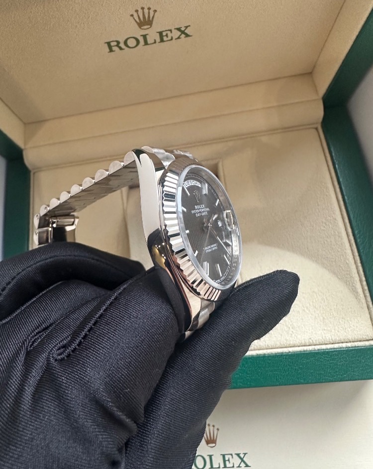 Часы Rolex Day-Date 40mm 228239-0002 WHITE GOLD