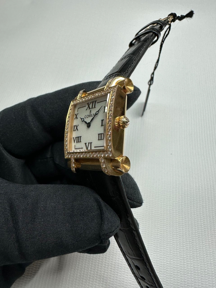 Часы Corum ANTIKA