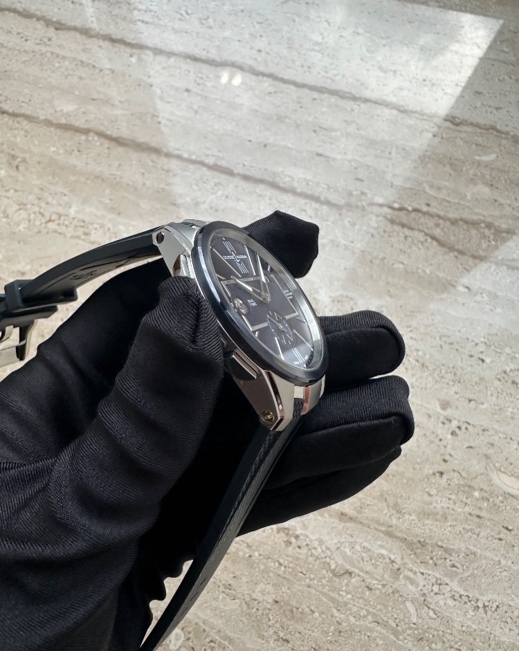 Часы Ulysse Nardin Blast Dual Time 243-20/43