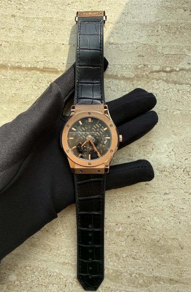 Часы Hublot Classic Fusion Ultra-Thin Skeleton King Gold 45 515.OX.0180.LR