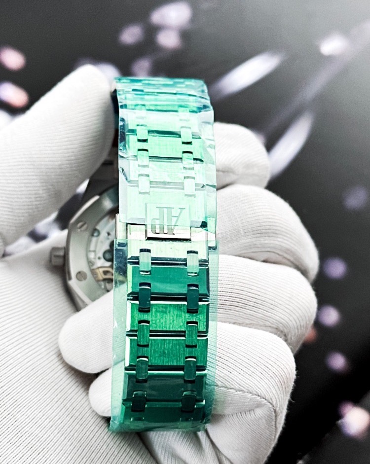 Часы AUDEMARS PIGUET ROYAL OAK JUMBO EXTRA-THIN 16202ST.OO.1240ST.02