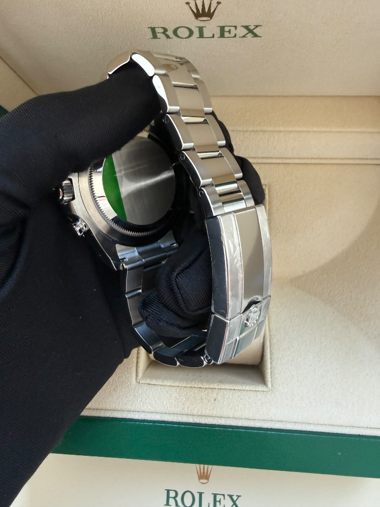 Часы Rolex YACHT-MASTER II 126680-0001