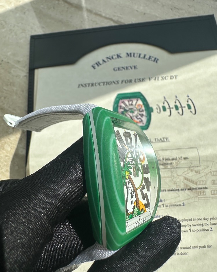 Часы Franck Muller Vanguard Beach Fxxking Rabbits V41SCDTBEACHFRLVEGF1