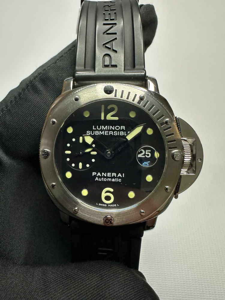 Часы Panerai Officine Contemporary Luminor Submersible PAM 00024