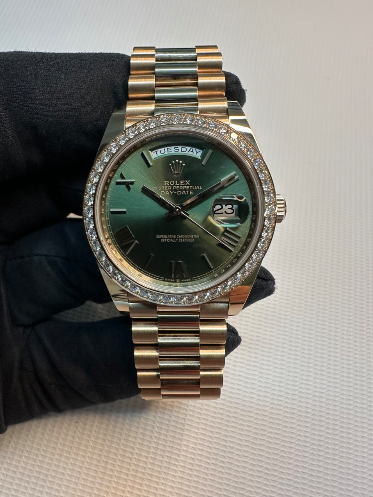 Часы Rolex Day-Date 40mm 228345RBR