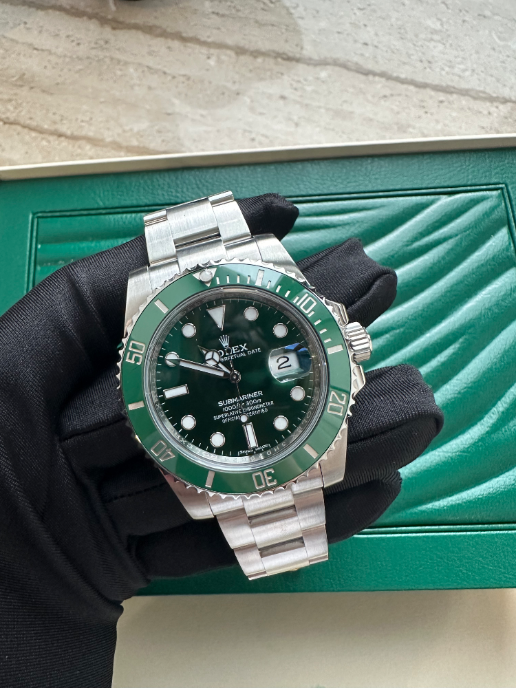Часы Rolex Submariner Date 40mm Steel Ceramic 116610LV Hulk 