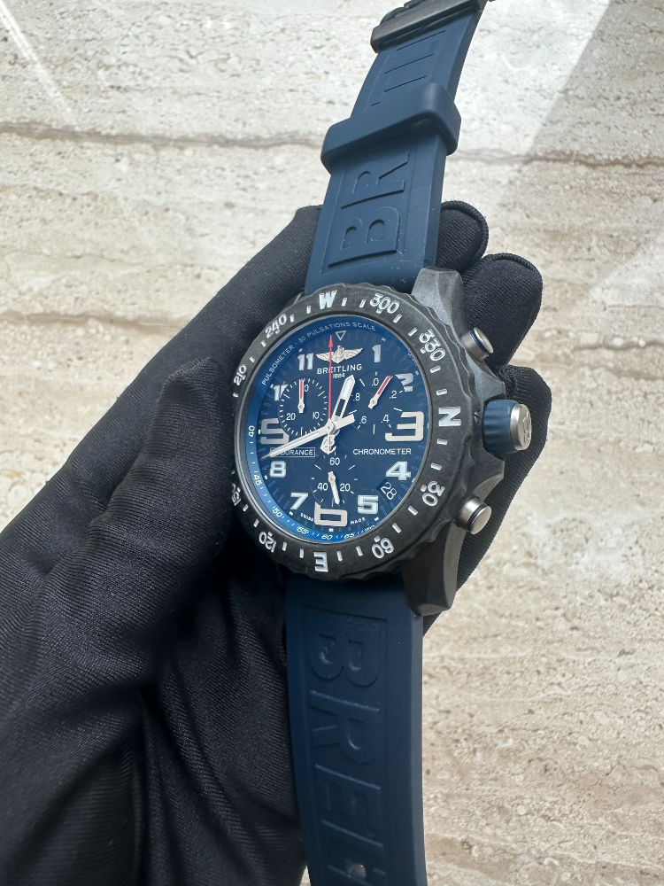 Часы Breitling ENDURANCE X82310D51B1S2