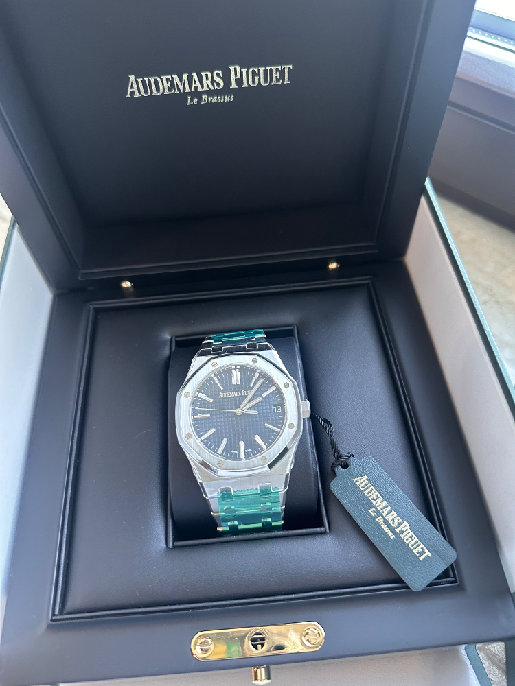 Часы AUDEMARS PIGUET ROYAL OAK SELFWINDING 15510ST.OO.1320ST.06