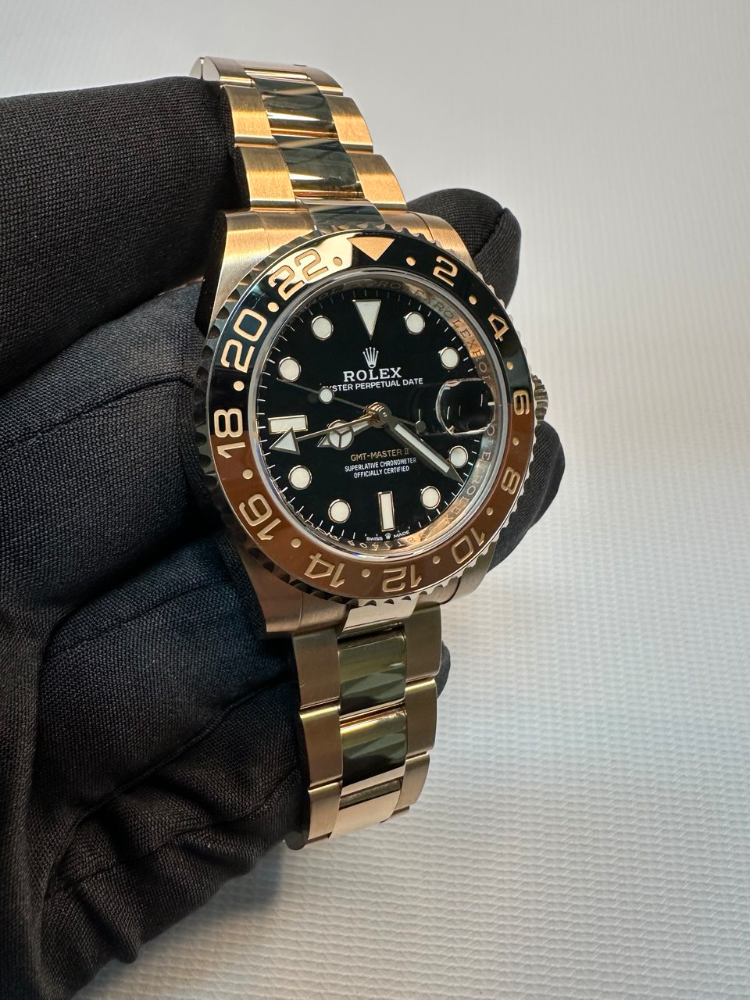 Часы Rolex GMT-MASTER II 40 MM EVEROSE GOLD 126715CHNR-0001