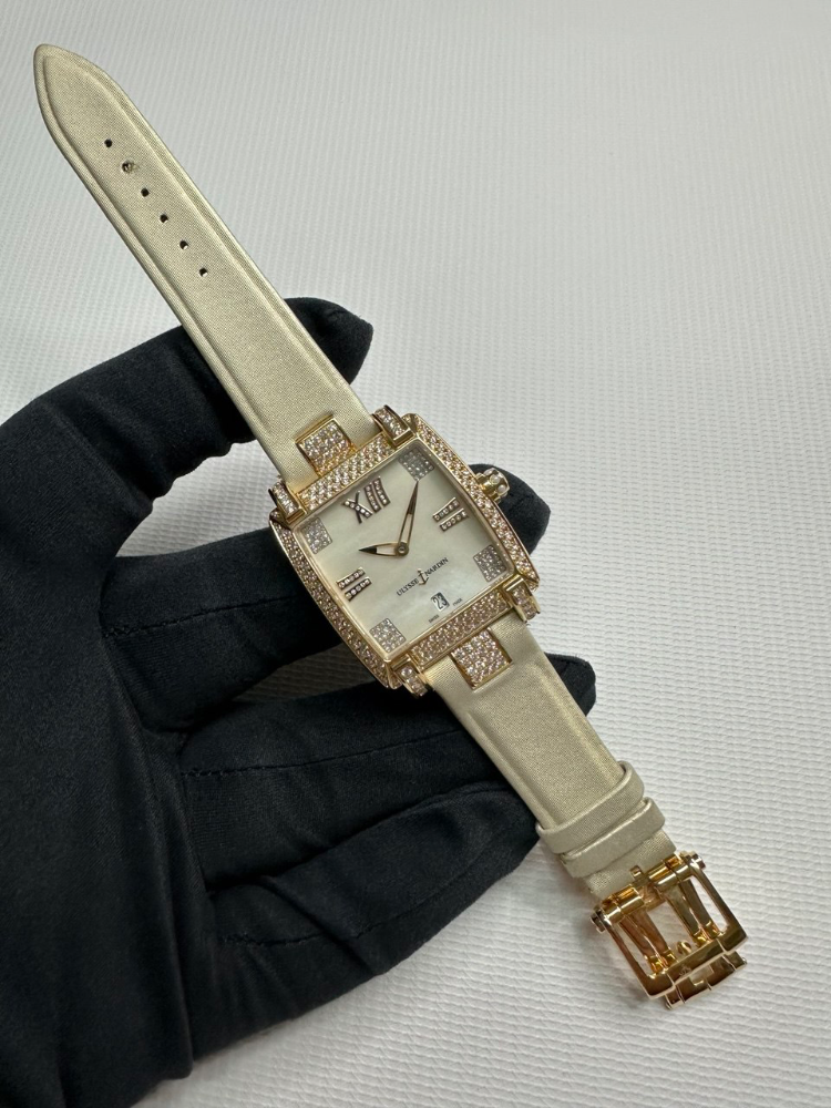 Часы Ulysse Nardin Caprice 136-91FC-301