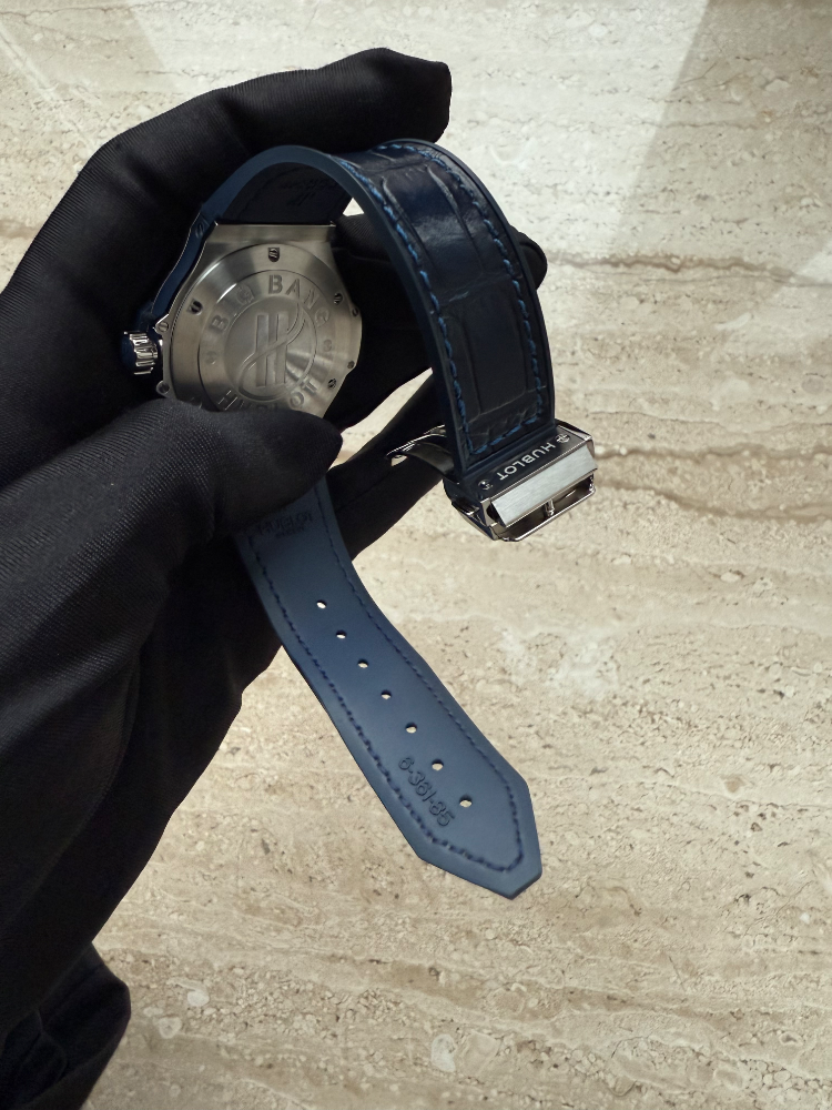 Часы Hublot Big Bang Steel Blue Diamonds 38 mm 361.SX.7170.LR.1204