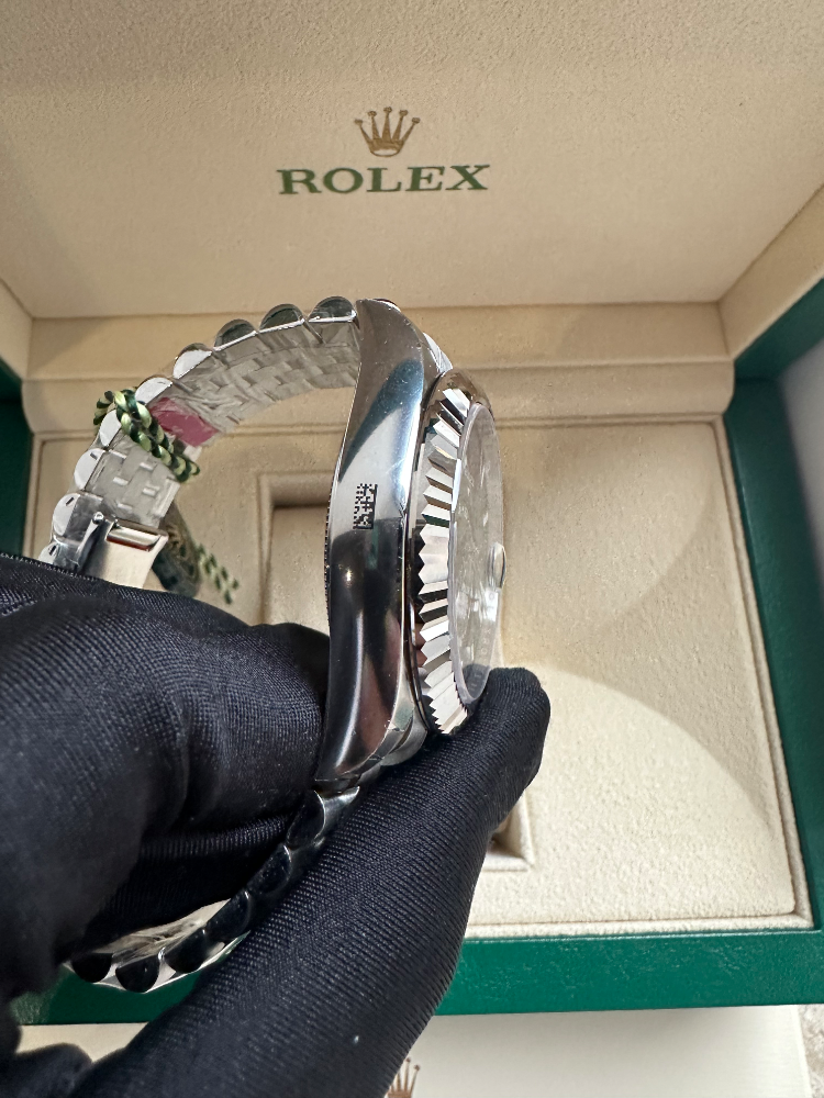 Часы Rolex Sky-Dweller 42mm Steel and White Gold 336934-0002