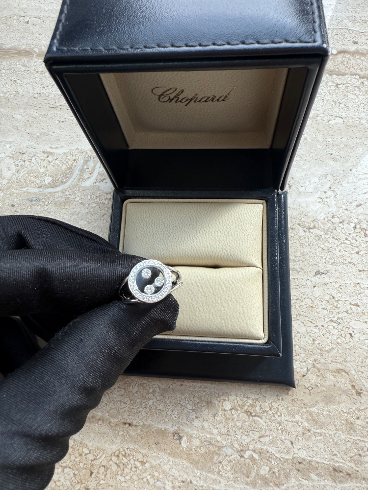 Кольцо Chopard Happy Diamonds 823926-1107