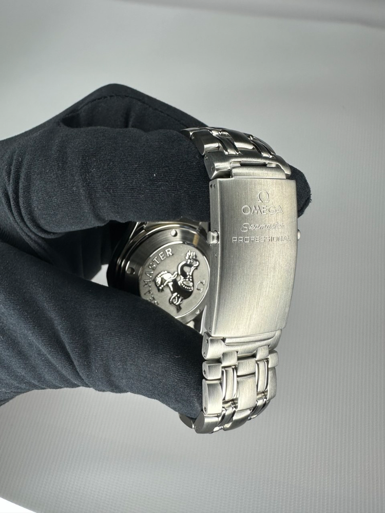 Часы Omega Seamaster Diver 300 Chronograph 41.5 mm 213.30.42.40.01.001