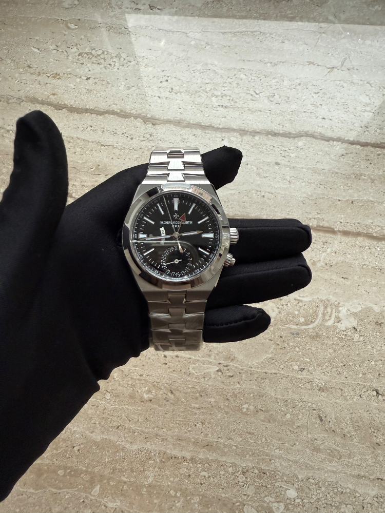 Часы Vacheron Constantin Overseas Dual Time 7900V/110A-B546