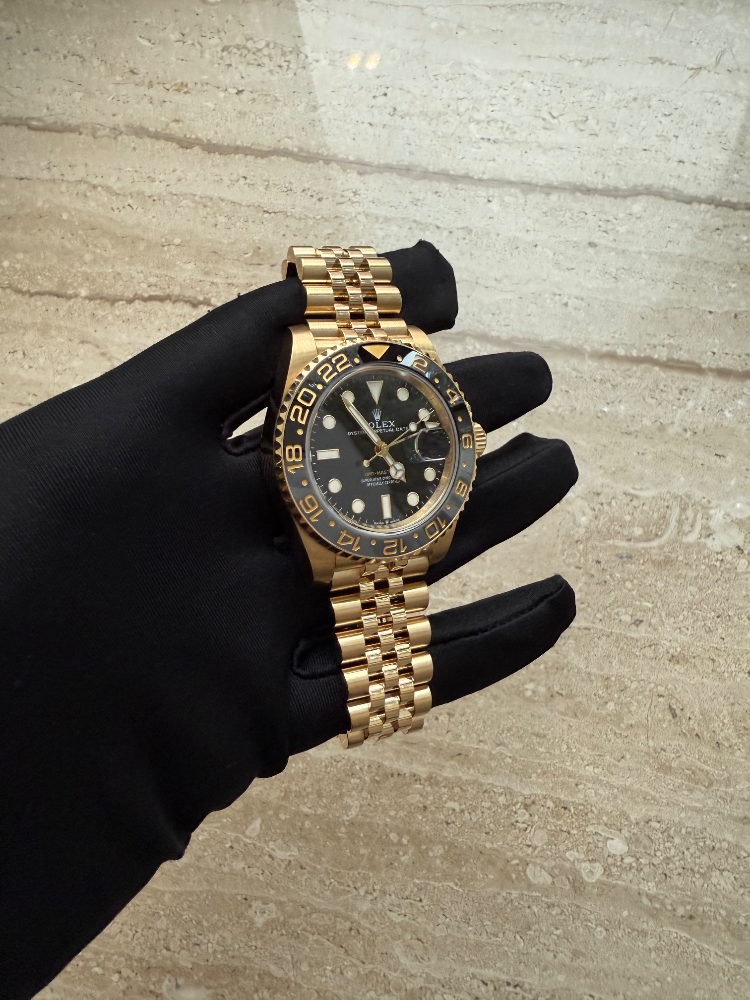 Часы Rolex GMT-Master II yellow gold 126718GRNR