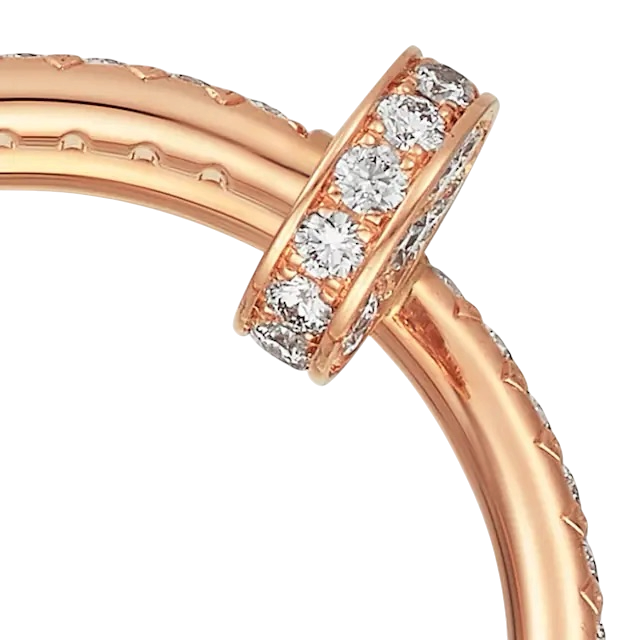 Кольцо Cartier JUSTE UN CLOU RING SMALL MODEL HALF-PAVED B4231452
