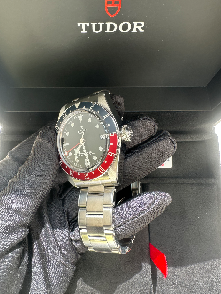 Часы Tudor Black Bay GMT 79830RB