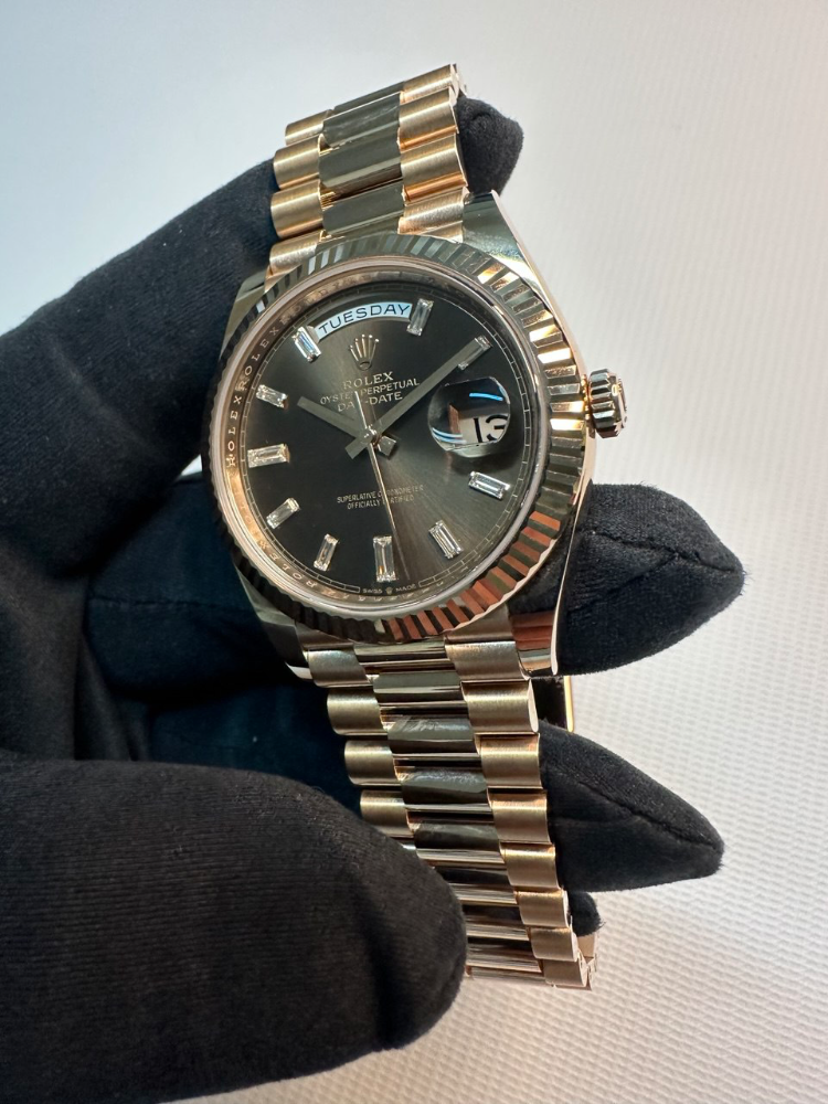 Часы Rolex Day-Date 40 mm Everose Gold 228235-0003