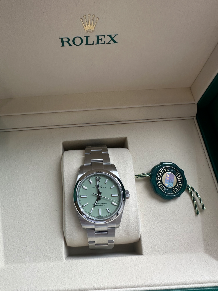 Часы Rolex PERPETUAL 34 MM STEEL 124200-0006