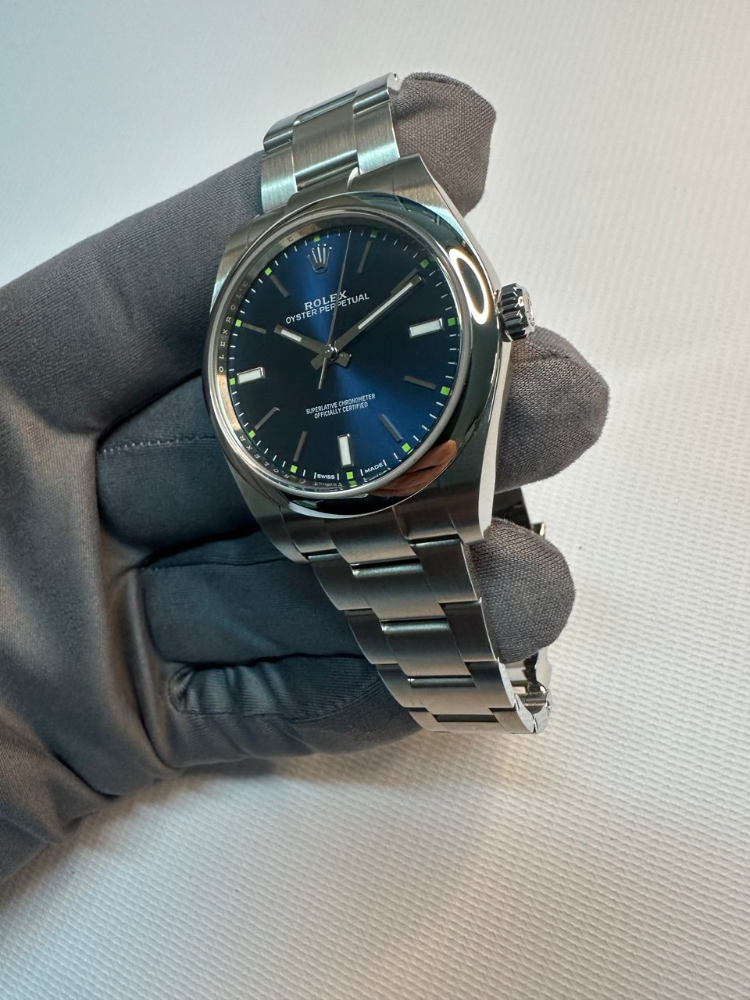 Часы Rolex Oyster Perpetual 39 мм 114300-0003